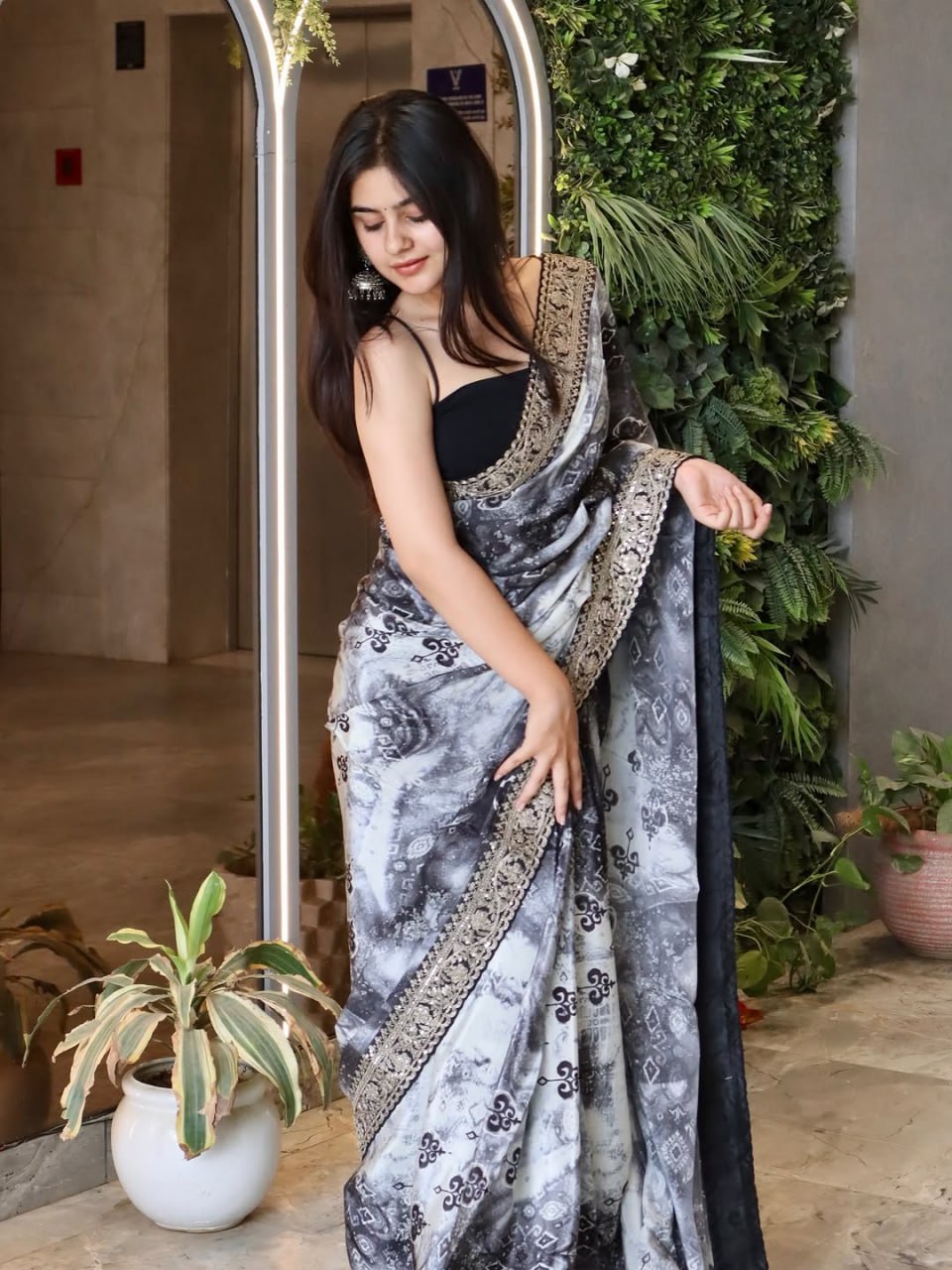 Black & White Digital Printed Georgette Saree