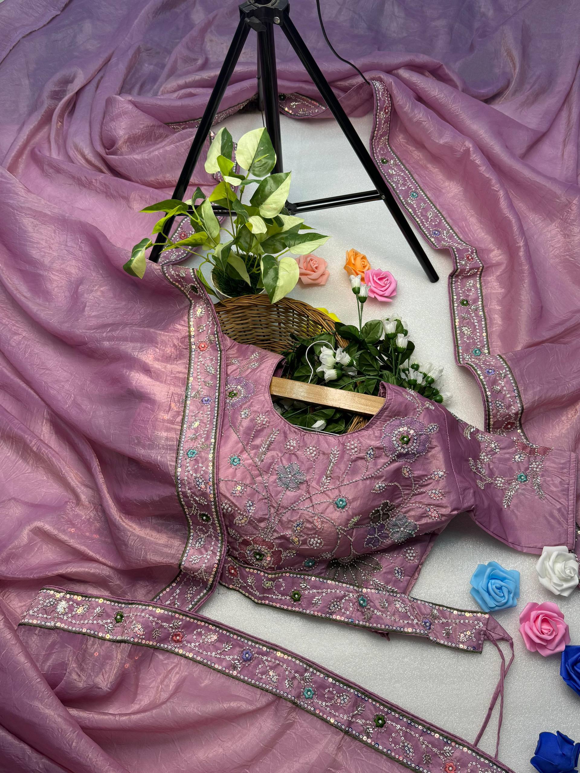 Designer Gold Crunchy Saree With Color Option