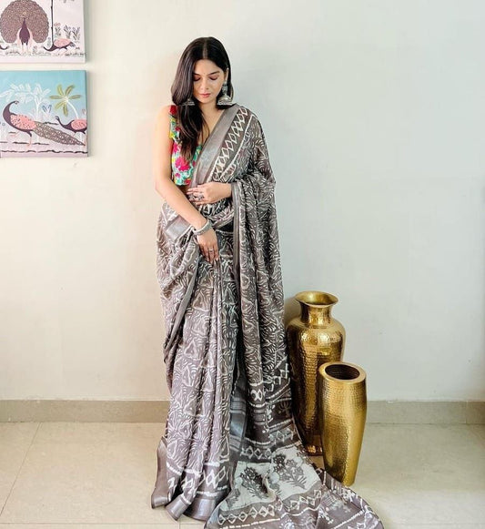 Digital Printed Linen Saree