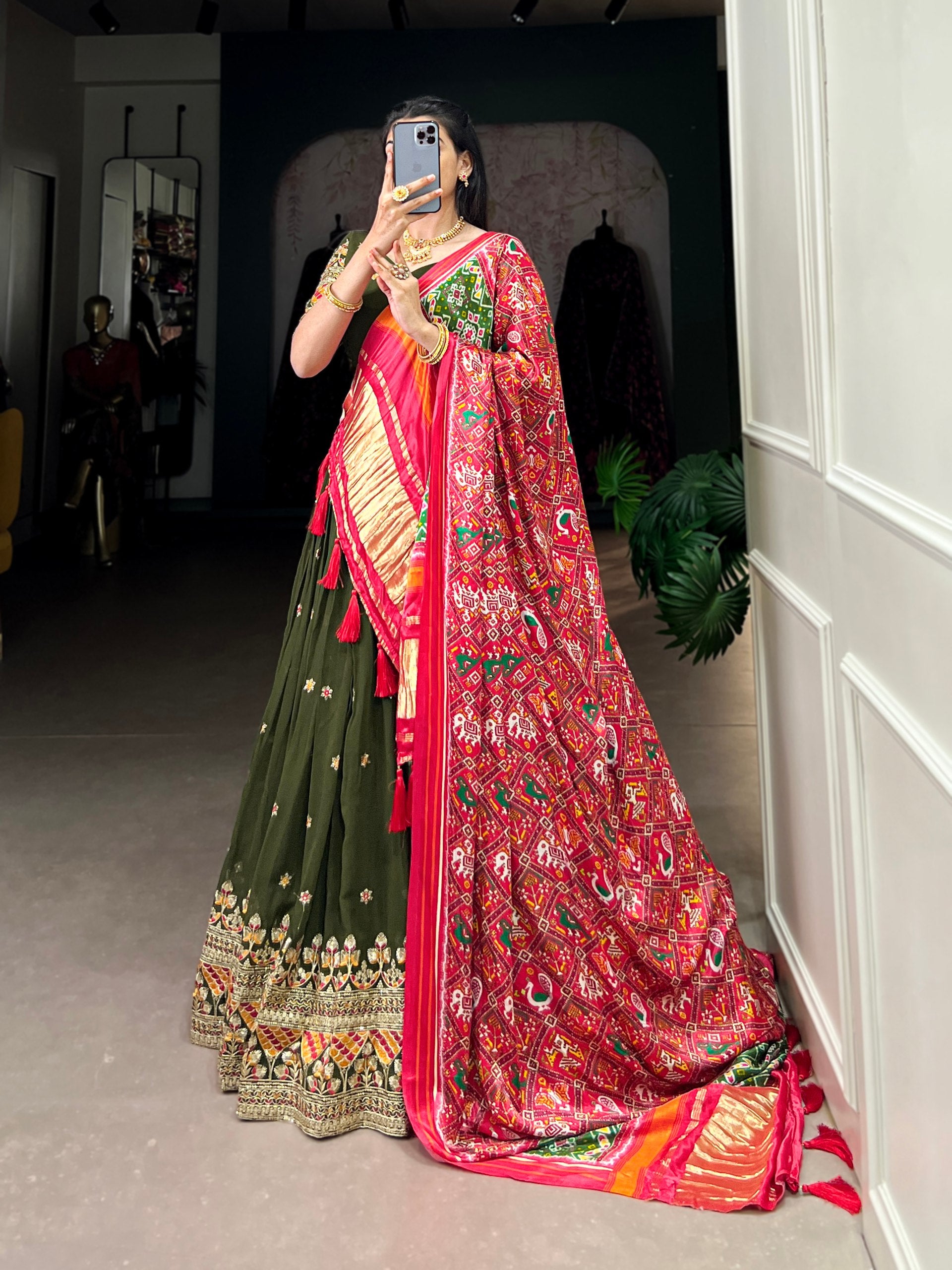Forest Green Georgette Lehenga With Gajji SIlk Dupatta