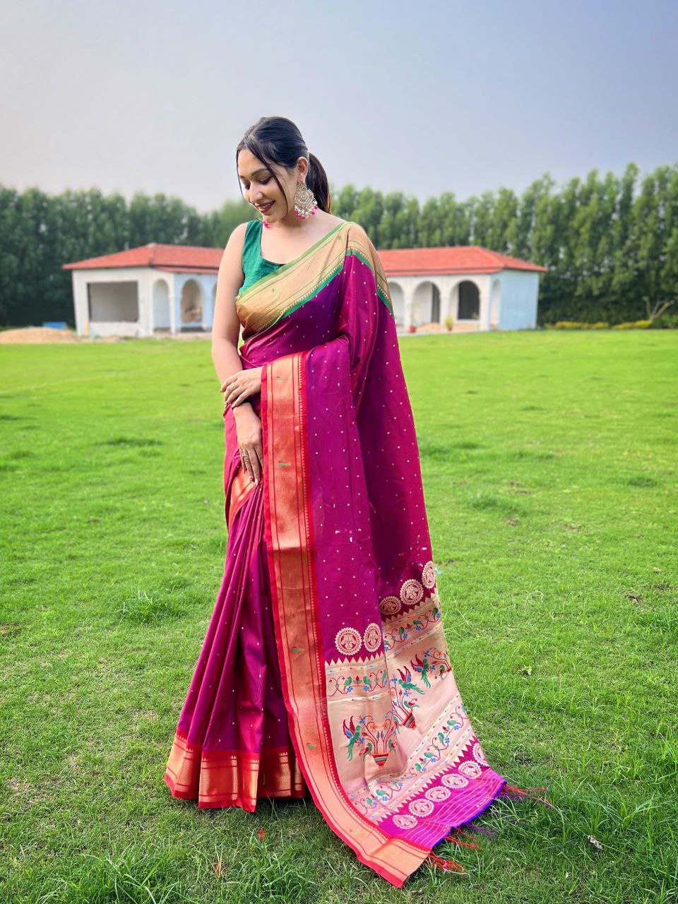 Magenta Traditional Paithani Weaving Saree