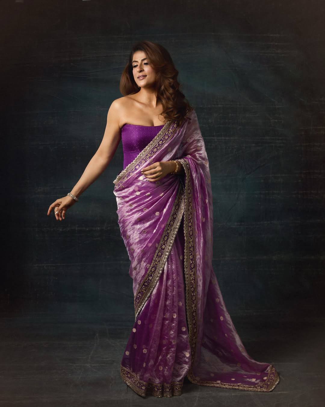 Magneta Bollywood Style Mocha Silk Saree | Clone Design