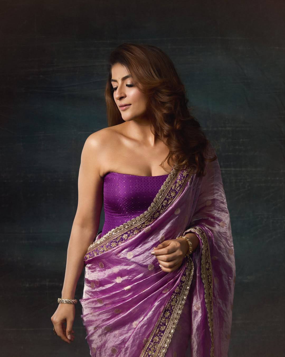 Magneta Bollywood Style Mocha Silk Saree | Clone Design