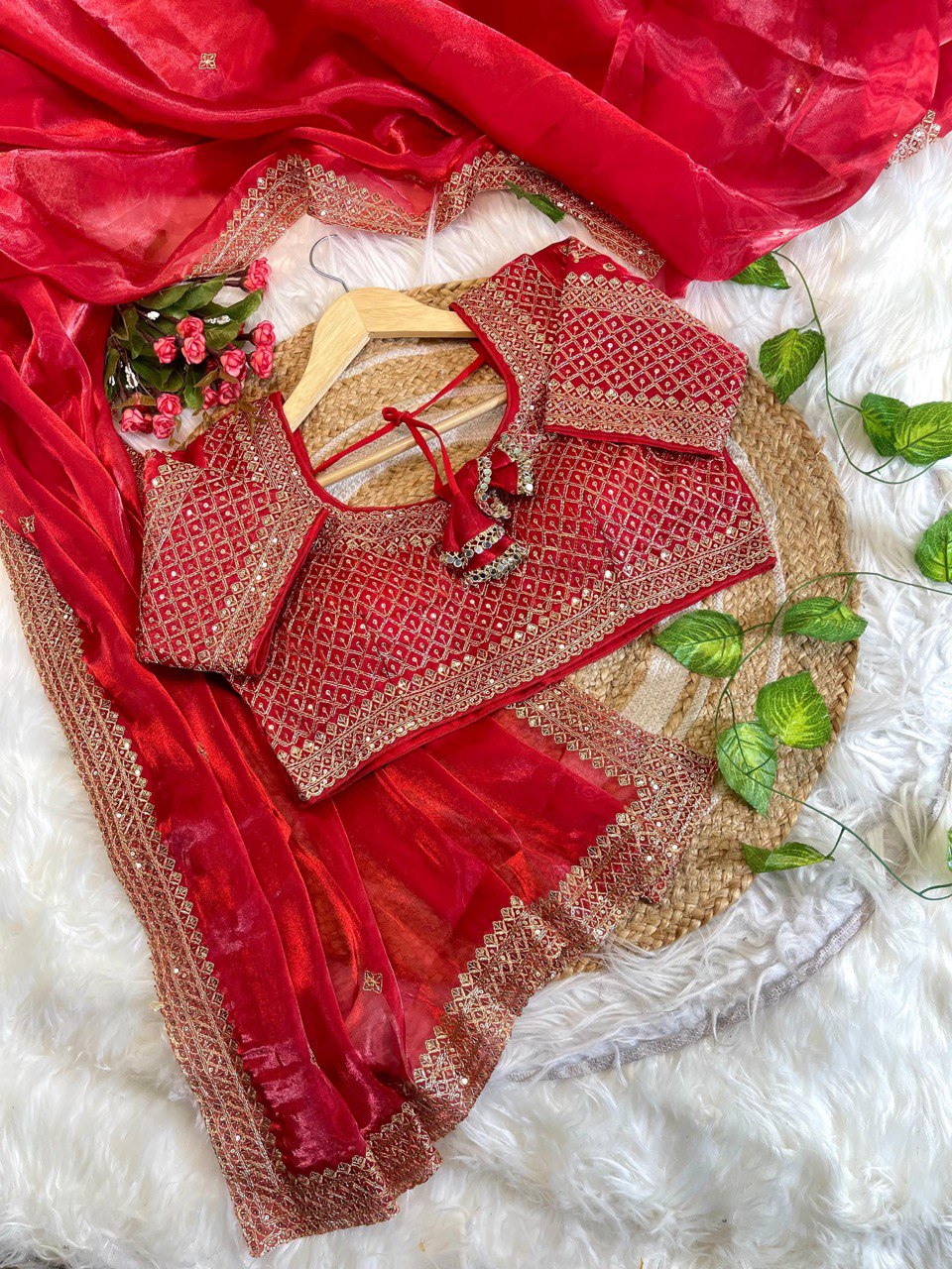 Metallic Pink Stylish Zimmy Choo Silk Saree