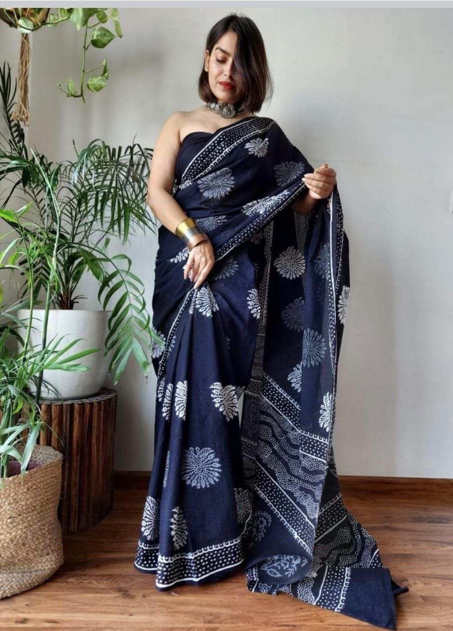 Black Digital Printed Linen Saree