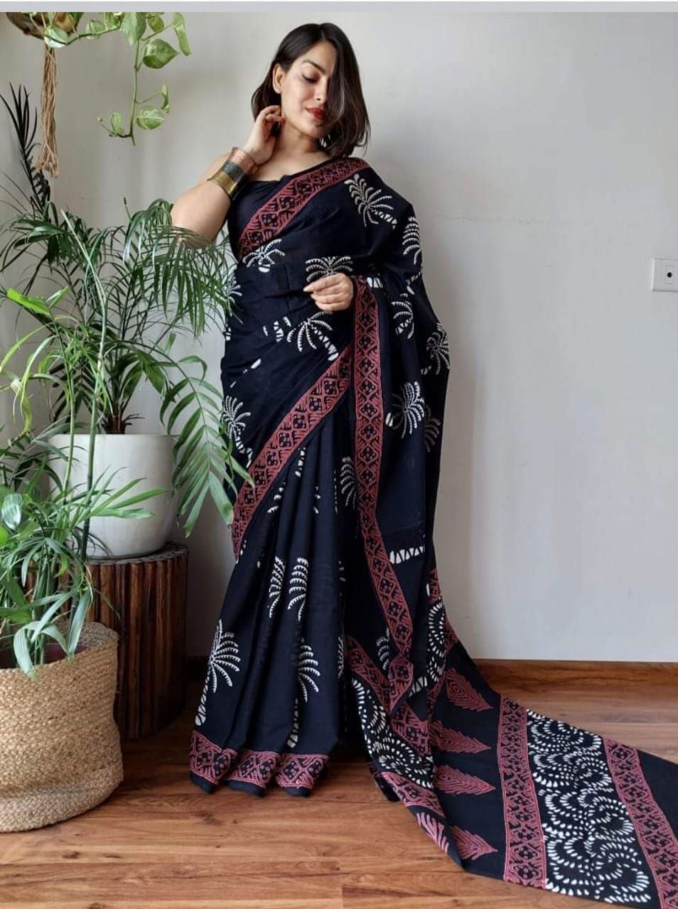 Black Digital Printed Linen Saree