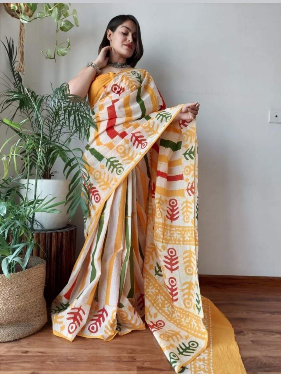 Digital Printed Linen Saree