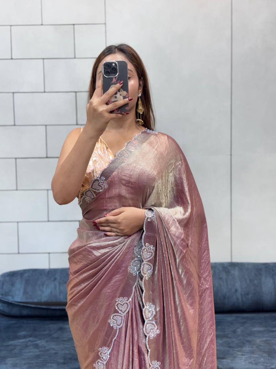 Onion Stylish Diamond Work Space Silk Saree
