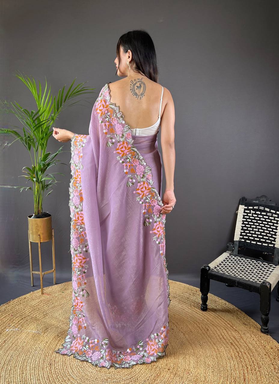 Stylish Gloassy Silk Saree