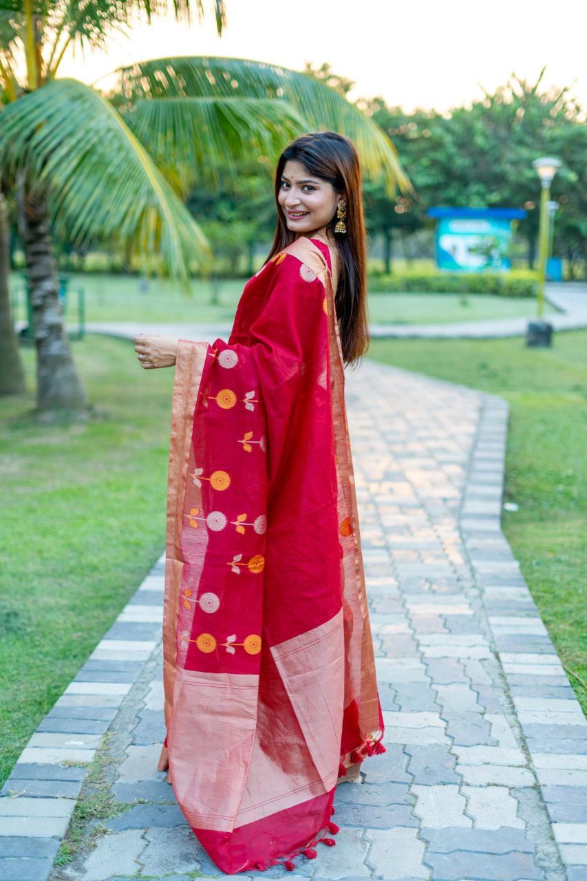 Red Traditional Linen Silk Saree