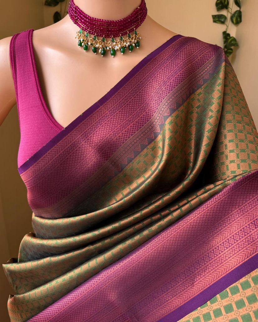 Traditional Wedding Wear Banarasi Saree