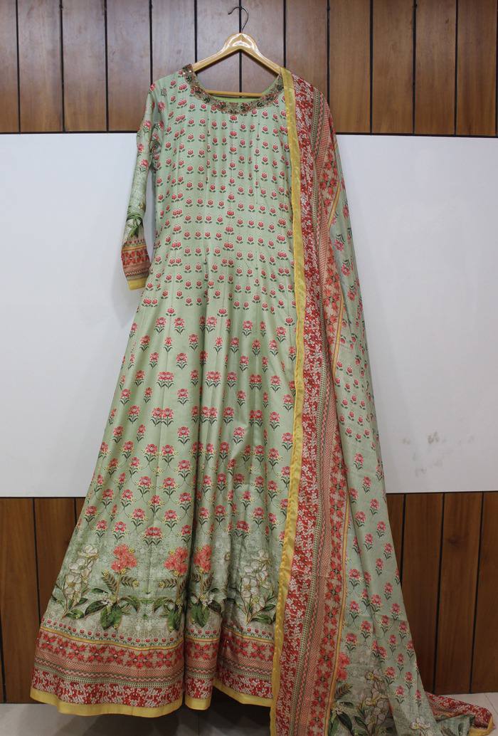 Traditional Wedding Wear Dola Silk Gown