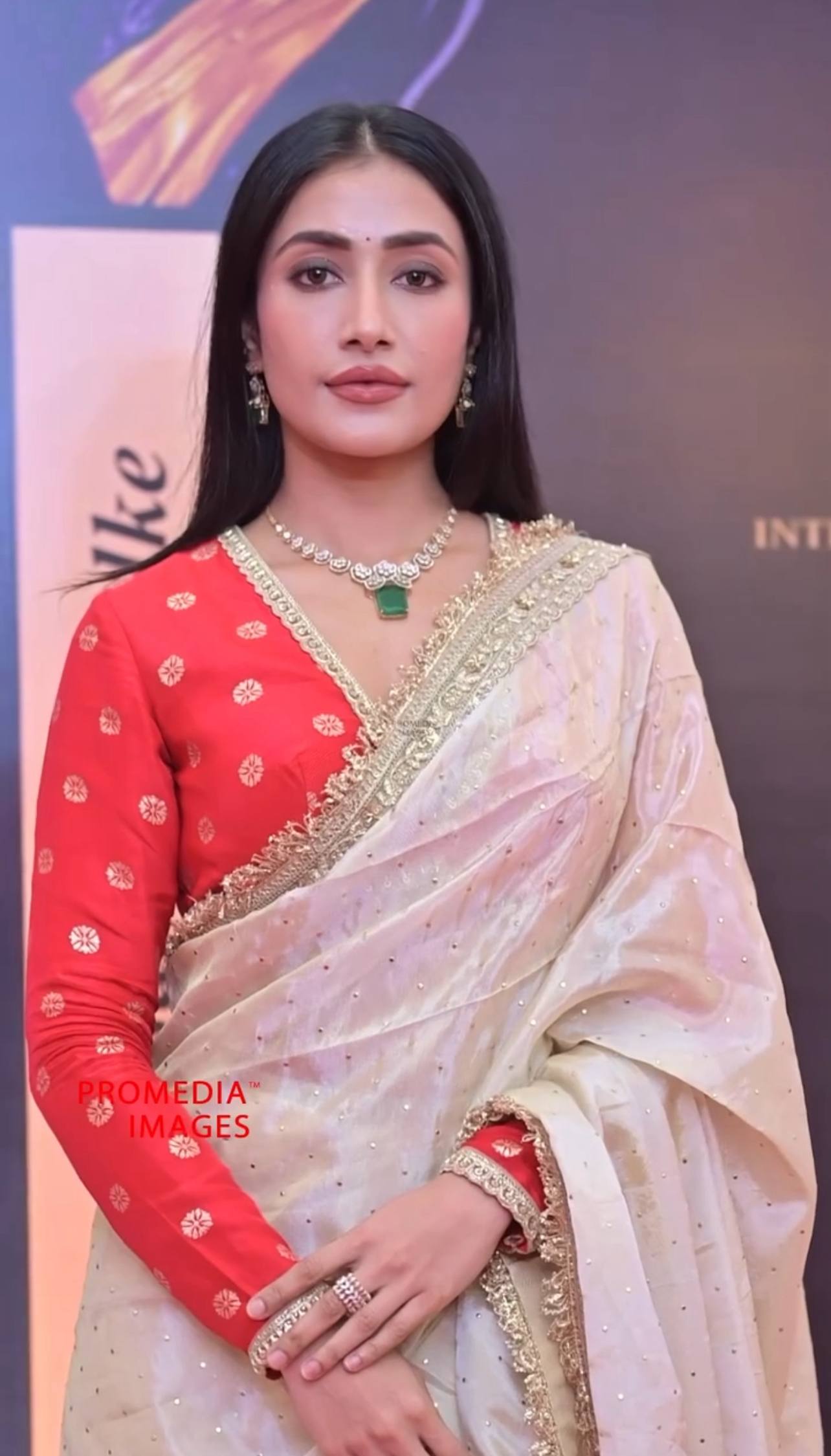 Beige Colour Wedding Wear Soft Smoothy Silk Saree, Rani Pink color Beige Colour Wedding Wear Soft Smoothy Silk sari for women,  Beige Colour Wedding Wear Soft Smoothy Silk saree for wedding, Saree, Saree for women, Saris, Sari for women, Sarees for women, Party wear sarees for women, Wedding wear saree for women, Bollywood saree for women, Heavy saree for women, Sarees for wedding